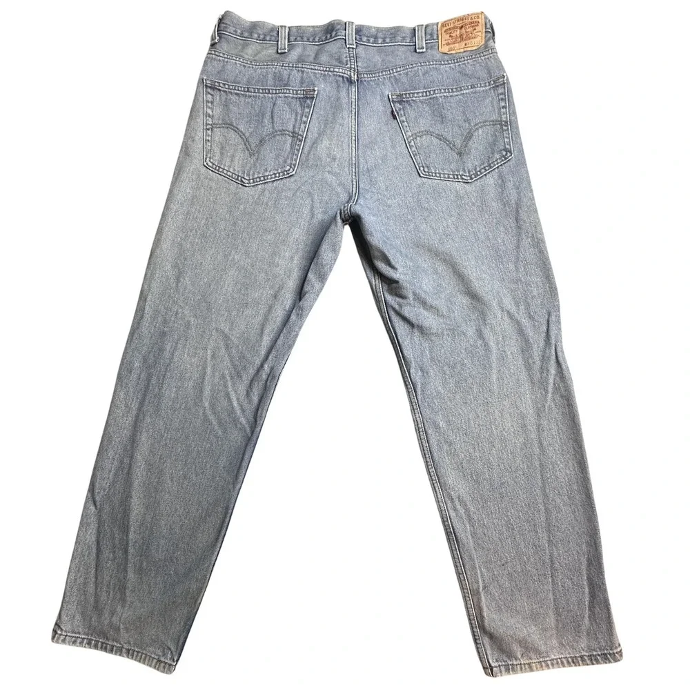 Vintage‎ Levi's 550 Relaxed Fit Jeans Mens 40x32 Light Wash Blue Tapered Denim